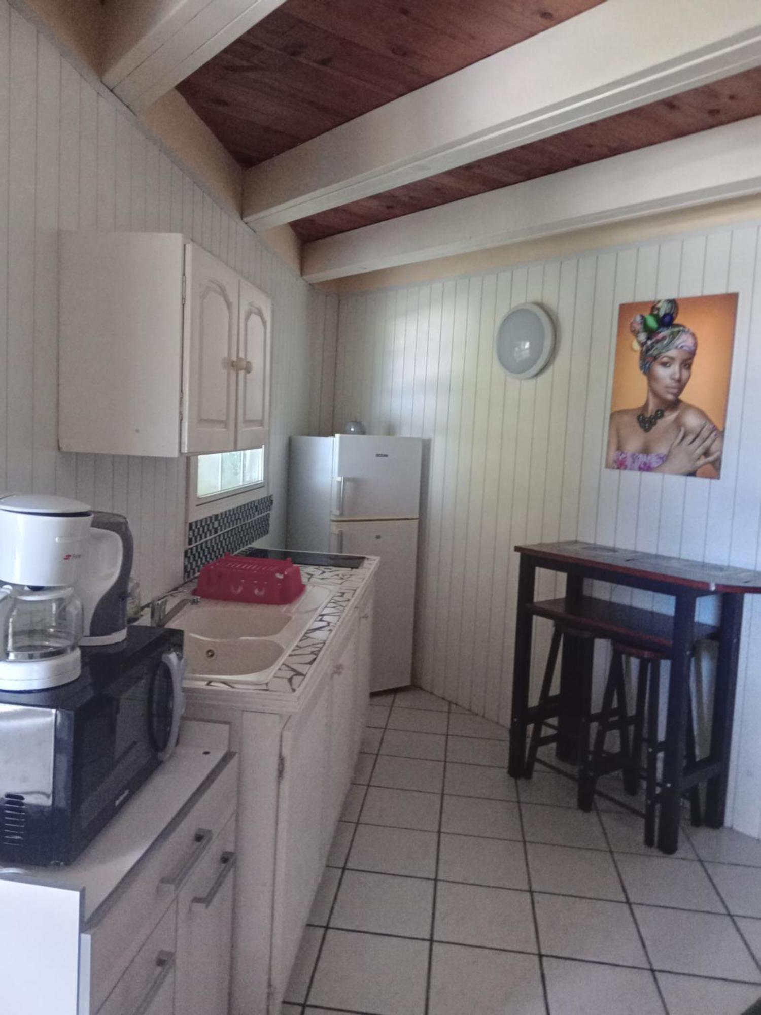 Appart'Hotel La Croisiere Gourbeyre Екстериор снимка